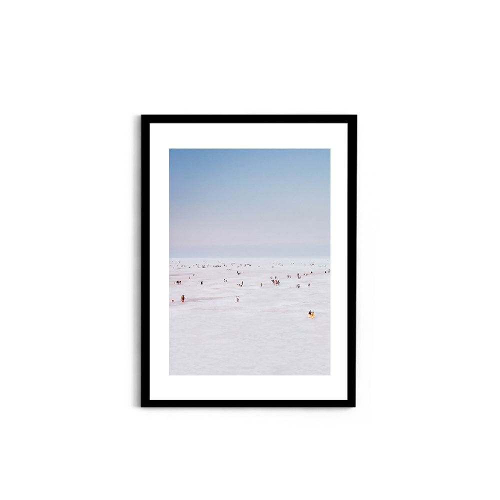 Walk around the coarse white salt desert - Rann of Kutch