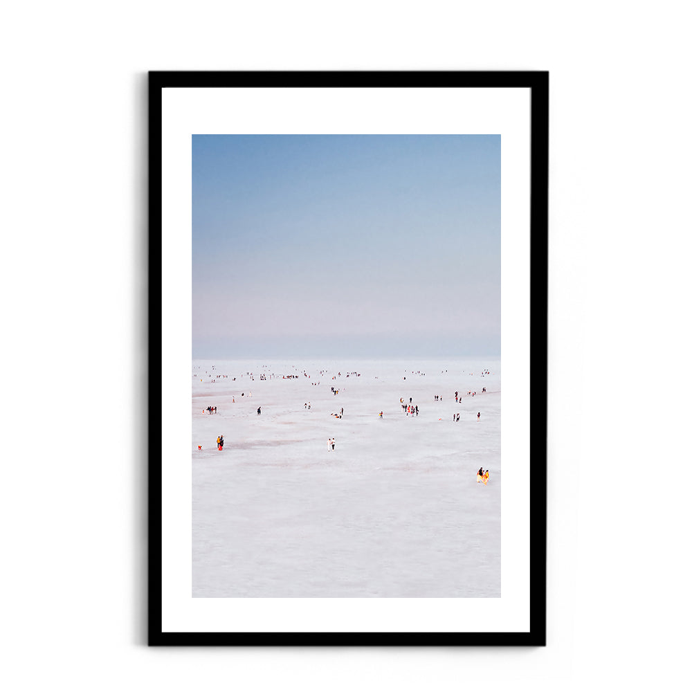 Walk around the coarse white salt desert - Rann of Kutch