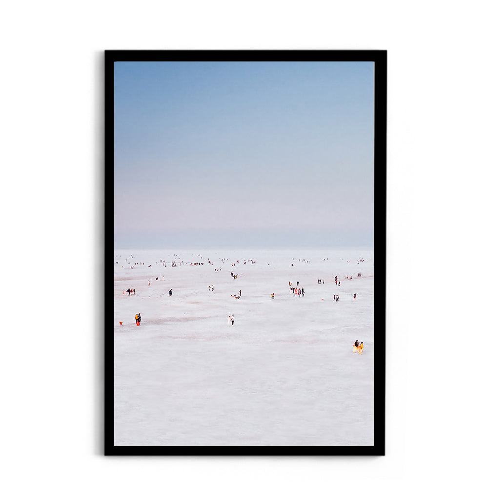 Walk around the coarse white salt desert - Rann of Kutch